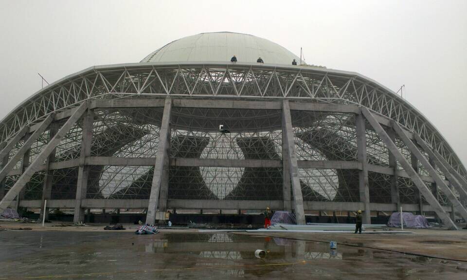 山南温泉馆网架工程